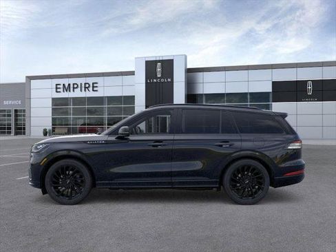 New 2026 Lincoln Aviator Reserve w/ Jet Appearance Package image 3