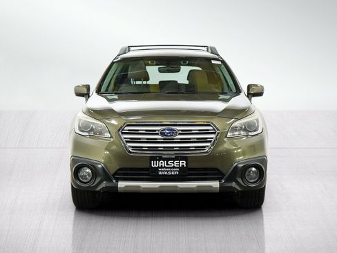 Used 2017 Subaru Outback 2.5i Limited AWD/4WD image 8