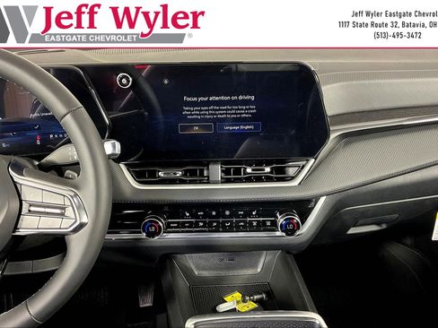 New 2026 Chevrolet Equinox LT w/ Convenience Package II FWD image 11