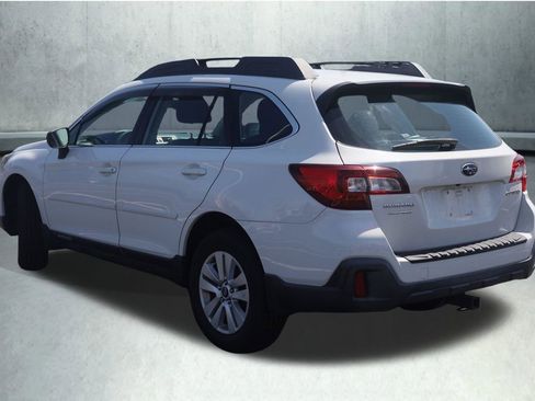 Used 2018 Subaru Outback 2.5i AWD/4WD image 15