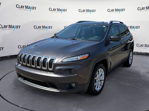 Used 2018 Jeep Cherokee Latitude Plus image 1