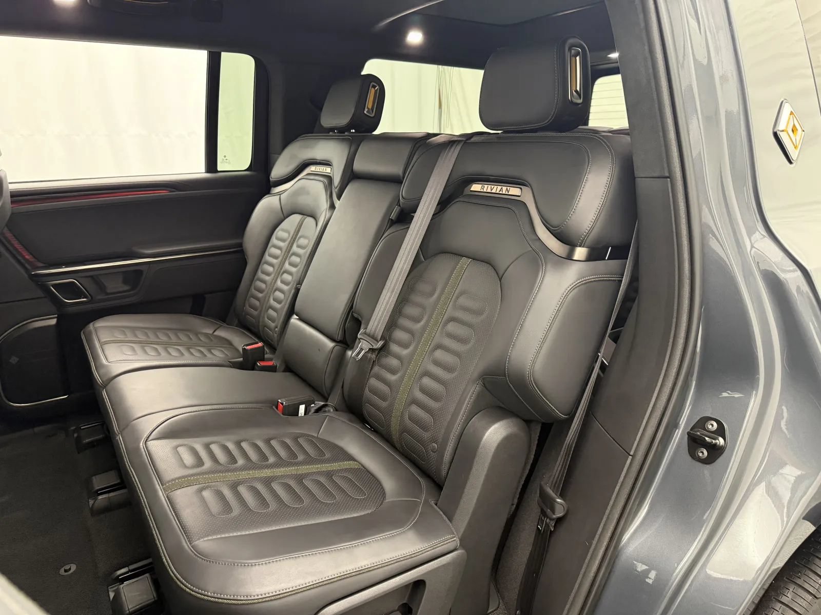 Used 2024 Rivian R1S Adventure Quad AWD/4WD image 41