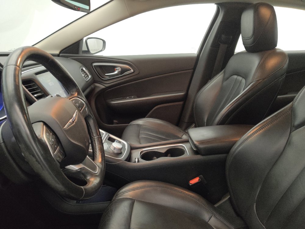 Used 2016 Chrysler 200 Limited Platinum w/ Comfort & Convenience Group FWD image 17