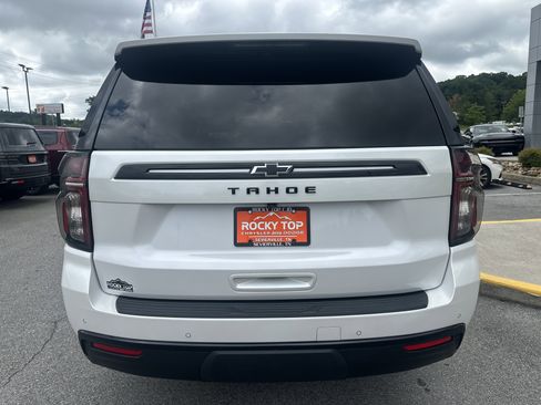 Used 2024 Chevrolet Tahoe Z71 w/ Luxury Package AWD/4WD image 9