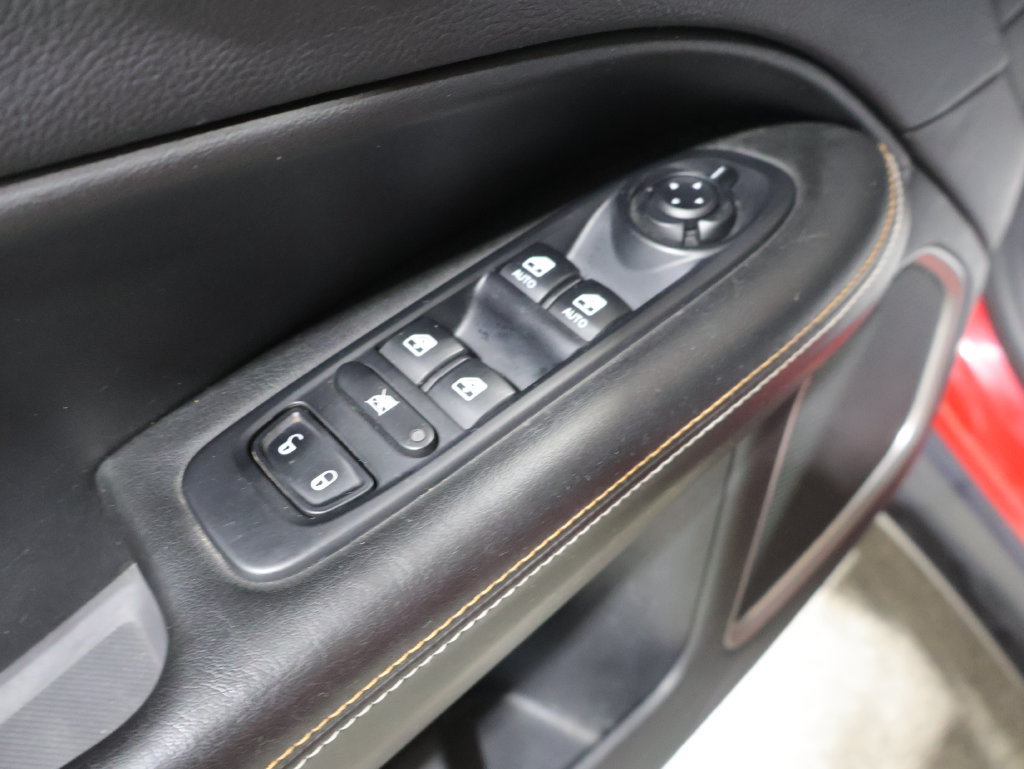 Used 2018 Jeep Compass Latitude w/ Popular Equipment Group AWD/4WD image 15