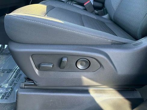 New 2026 GMC Sierra 1500 SLE w/ Preferred Package AWD/4WD image 19