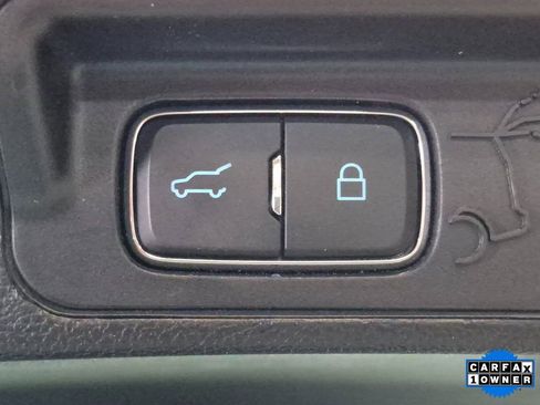 Used 2020 Ford Explorer ST image 27