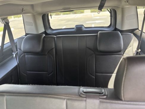 Used 2018 Chevrolet Suburban LT AWD/4WD image 21