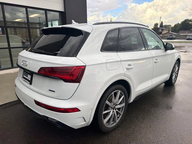 Used 2023 Audi Q5 e Prestige AWD/4WD image 9