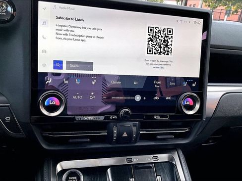 Used 2026 Lexus GX 550 w/ Accessory Package (2T) AWD/4WD image 43