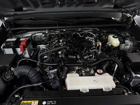 Used 2025 Toyota 4Runner SR5 image 13