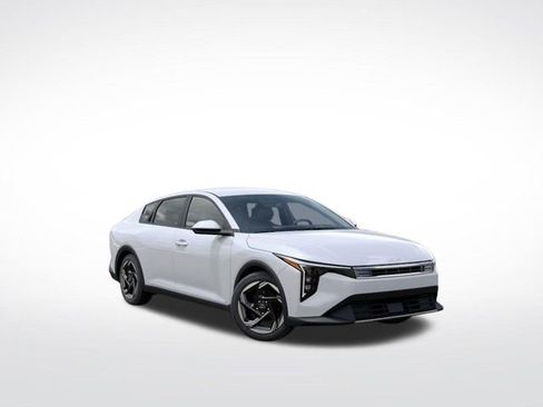 New 2026 Kia K4 EX FWD image 8