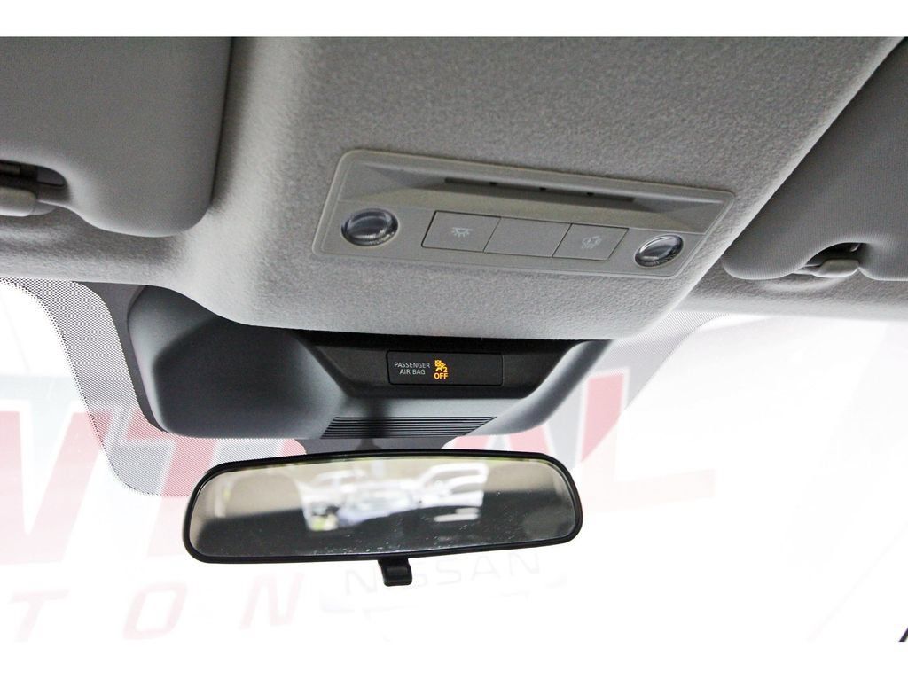 Used 2026 Nissan Kicks SV FWD image 22