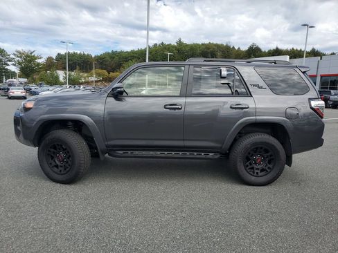 Used 2023 Toyota 4Runner TRD Off-Road Premium w/ Off Road Premium Plus Package image 2