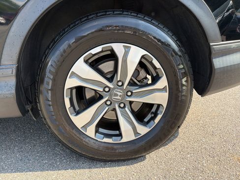 Used 2019 Honda CR-V LX image 12