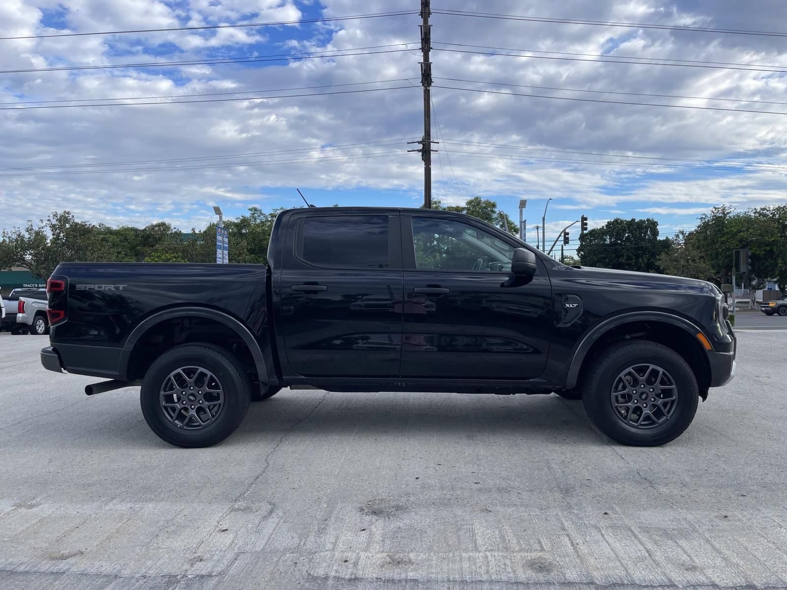 Used 2024 Ford Ranger XLT w/ Equipment Group 301A High RWD image 2