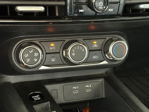 Used 2025 Nissan Kicks SV FWD image 20