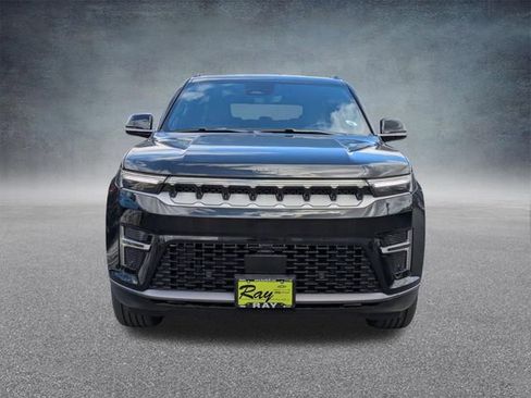 New 2026 Jeep Grand Wagoneer 4WD image 9