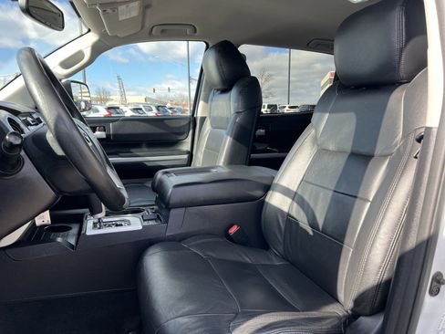 Used 2017 Toyota Tundra SR5 image 13