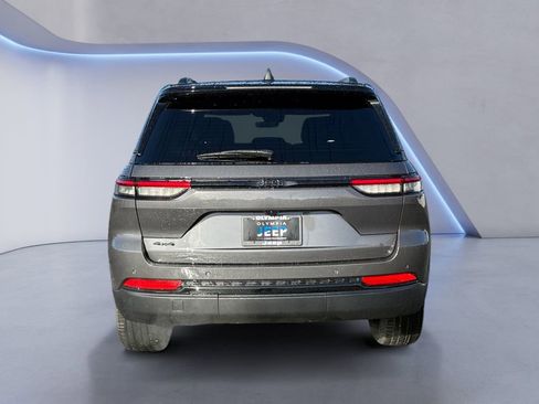 New 2025 Jeep Grand Cherokee Limited image 4