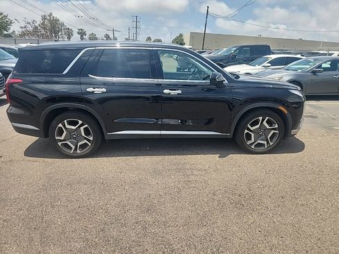 Used 2023 Hyundai Palisade SEL w/ Premium Package FWD image 13
