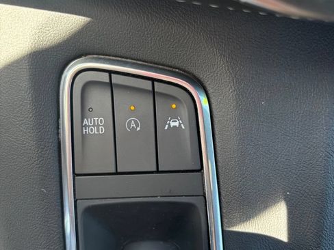 Used 2023 Cadillac Escalade Premium Luxury AWD/4WD image 31