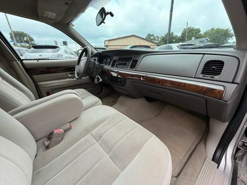 Used 2008 Mercury Grand Marquis GS RWD image 20