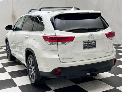 Used 2017 Toyota Highlander XLE image 7