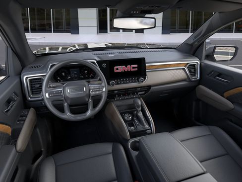 New 2026 GMC Canyon Denali image 15