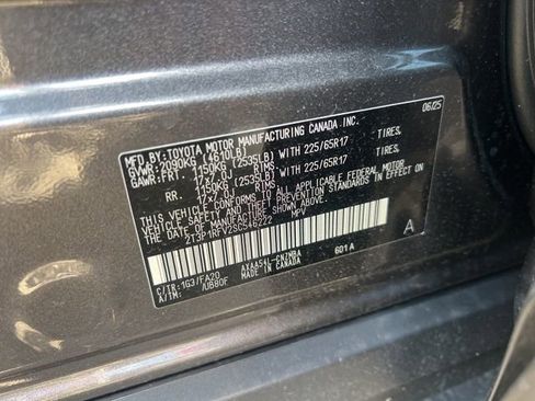 Used 2025 Toyota RAV4 XLE w/ Convenience Package image 4