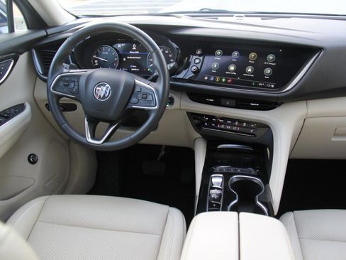 Used 2022 Buick Envision Essence w/ Safety Package AWD/4WD image 9