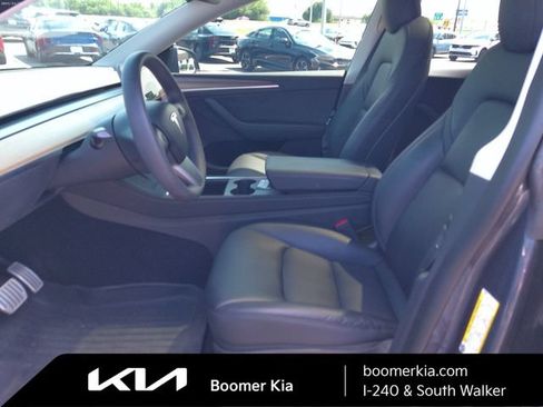 Used 2022 Tesla Model Y Performance AWD/4WD image 9