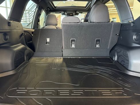 Certified 2025 Subaru Forester Premium w/ Convenience Package #1 AWD/4WD image 14