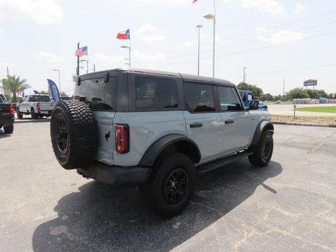 Used 2023 Ford Bronco Wildtrak AWD/4WD image 10