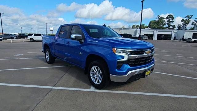 Certified 2025 Chevrolet Silverado 1500 LT RWD image 2