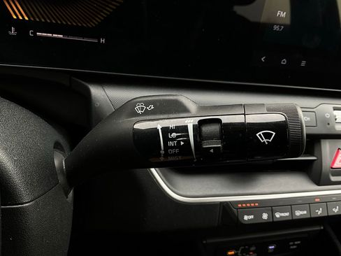 Used 2025 Kia K4 LXS image 37