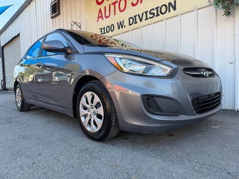 Used 2016 Hyundai Accent SE FWD image 2