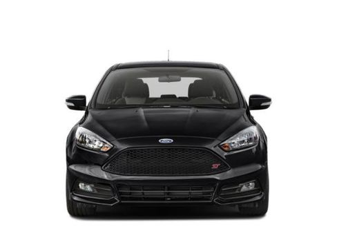 Used 2018 Ford Focus ST w/ Equipment Group 402A FWD image 4