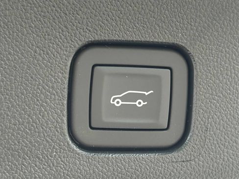 New 2026 GMC Acadia Elevation w/ Elevation Premium Package AWD/4WD image 46