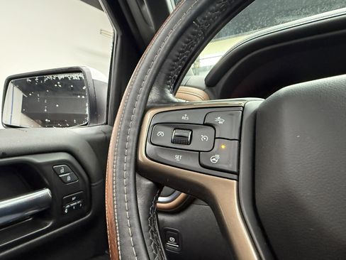 Used 2022 Chevrolet Silverado 1500 High Country image 21