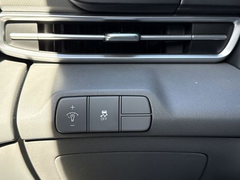 Used 2025 Hyundai Elantra Sport image 18