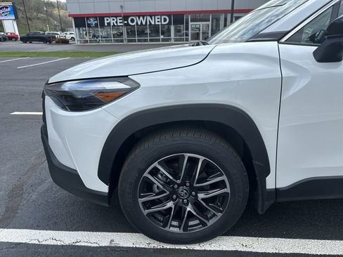 Certified 2026 Toyota Corolla Cross XLE w/ Convenience Package image 21