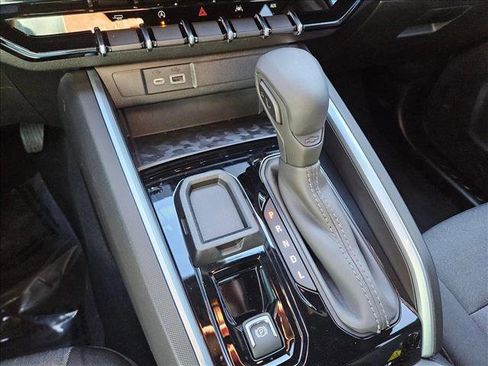 Certified 2025 Chevrolet Colorado W/T w/ WT Custom Package image 15