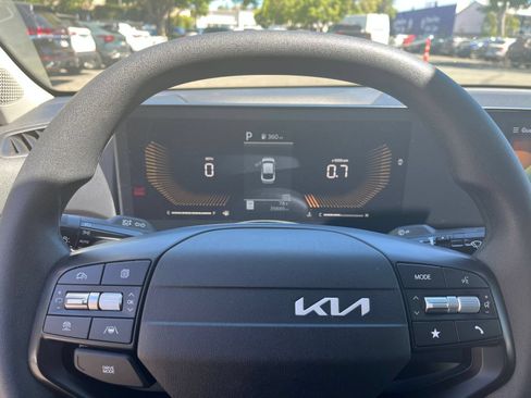 Used 2025 Kia K4 FWD image 27