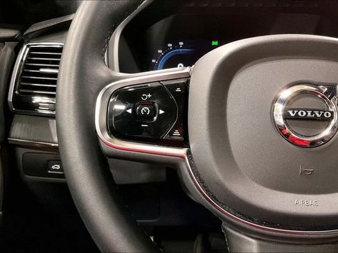 Certified 2023 Volvo XC90 B6 Ultimate w/ Lounge Package image 19