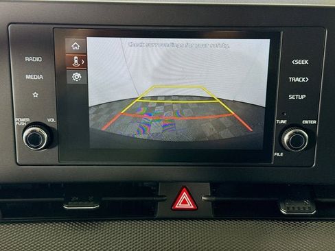 Certified 2025 Kia Sportage LX AWD/4WD image 15