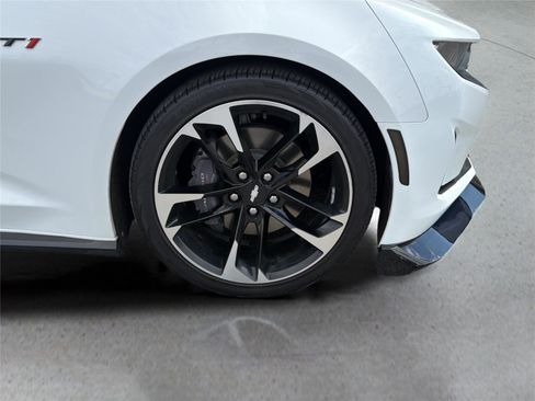 Used 2021 Chevrolet Camaro LT RWD image 37