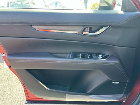 New 2025 MAZDA CX-5 Signature image 12