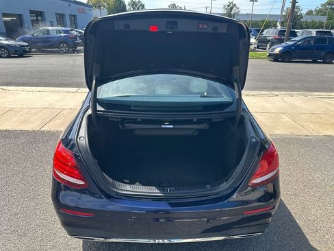 Used 2017 Mercedes-Benz E 300 4MATIC image 18