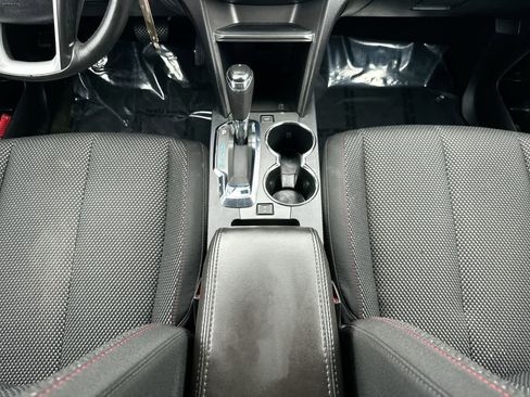 Used 2017 Chevrolet Equinox LT w/ Convenience Package image 30